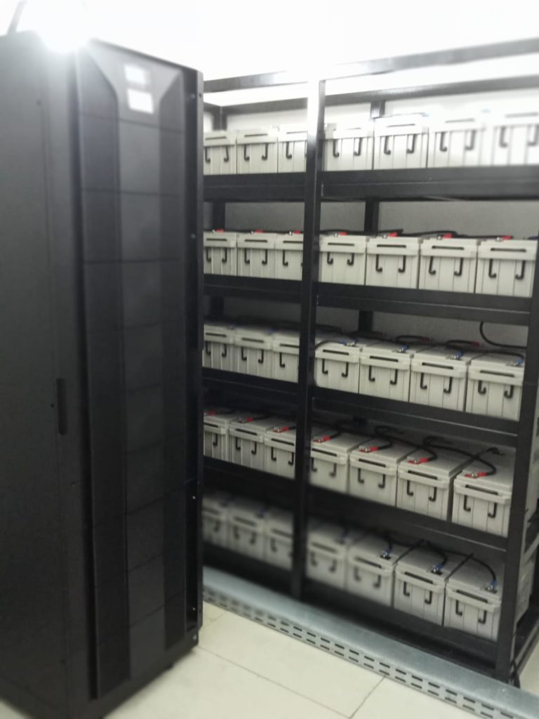 UPS 30 kW dengan battery eksternal di RSPAD Gatot Soebroto, oleh tim PT Bestindo Inti Perkasa